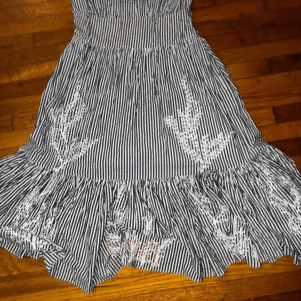 Tory Burch Seersucker Stripe Eyelet Midi Dress Navy White Off Shoulder Size 12